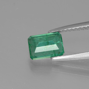 Emerald Gemstone in 7 x 5 mm (calibrated) Size for Sale, Emerald Stone in Green Color