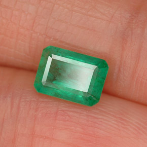 0.92 ct Green Emerald Stone, Natural Emerald in Octagon Facet Shape for Sale