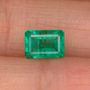 1.09 ct Green Emerald Gemstone, Emerald Gem in Octagon Facet Shape for Sale.