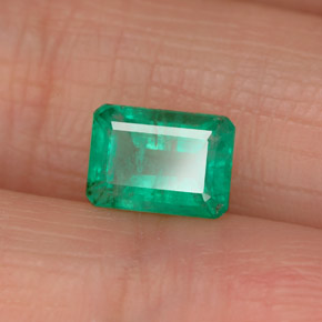 1.09 ct Green Emerald Stone, Natural Emerald in Octagon Facet Shape for Sale