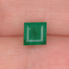 0.75 ct Green Emerald Gemstone, Emerald Gem in Square Facet Shape for Sale.