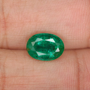 1.62 ct Green Emerald Gemstone, Emerald Gem in Oval Facet Shape for Sale.