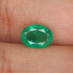 1.26 ct Green Emerald Gemstone, Emerald Gem in Oval Facet Shape for Sale.