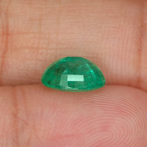 Emerald Gemstone in 8 x 6 mm (calibrated) Size for Sale, Emerald Stone in Green Color
