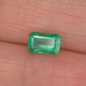 0.46 ct Green Emerald Stone, Natural Emerald in Octagon Facet Shape for Sale