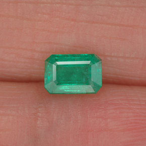0.58 ct Green Emerald Gemstone, Emerald Gem in Octagon Facet Shape for Sale.