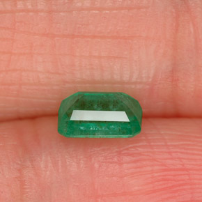 Emerald Gemstone in 6 x 4 mm (calibrated) Size for Sale, Emerald Stone in Green Color