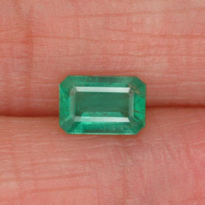 0.52 ct Green Emerald Gemstone, Emerald Gem in Octagon Facet Shape for Sale.