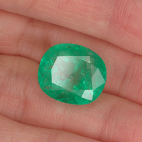 10.03 ct Green Emerald Stone, Natural Emerald in Oval Facet Shape for Sale