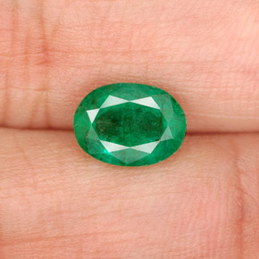 1.09 ct Green Emerald Gemstone, Emerald Gem in Oval Facet Shape for Sale.