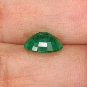 Emerald Gemstone in 8 x 6 mm (calibrated) Size for Sale, Emerald Stone in Green Color