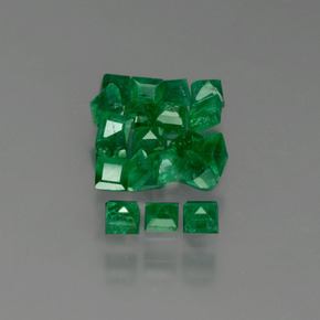 Emerald Gemstone in 2.3 x 2.3 mm Size for Sale, Emerald Stone in Green Color