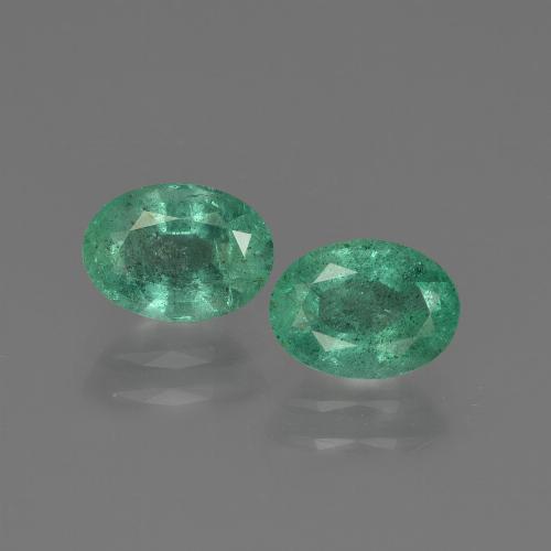 Light Green Emerald Gem - 0.9ct Oval Facet (ID: 411893)