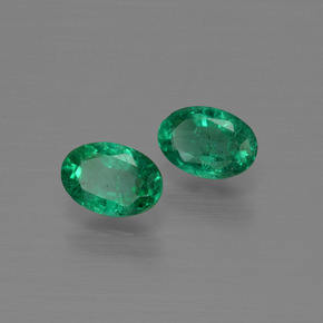 0.77 ct Green Emerald Stone, Natural Emerald in Oval Facet Shape for Sale