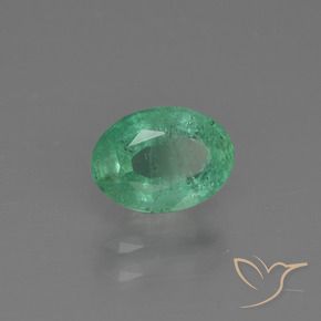 0.95 ct Green Emerald Stone, Natural Emerald in Oval Facet Shape for Sale