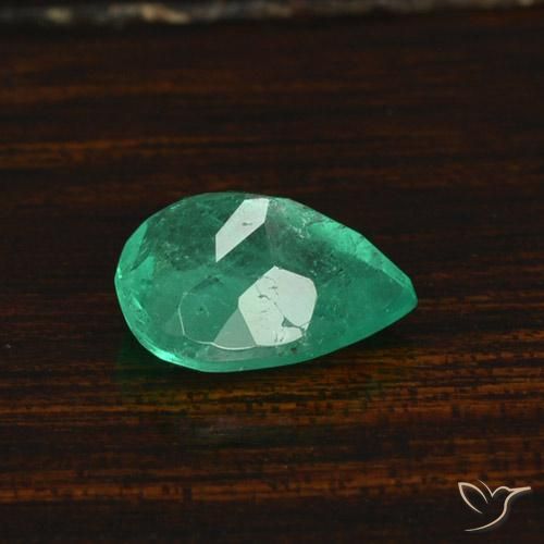 Emerald Gemstone in 9 x 7 mm (calibrated) Size for Sale, Emerald Stone in Cool Green Color