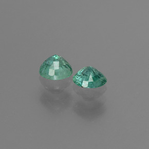 Emerald Gemstones in 4.2 mm Size for Sale, Emerald Stones in Green Color