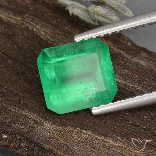 1.77 ct Green Emerald Stone, Natural Emerald in Octagon Step Cut Shape for Sale