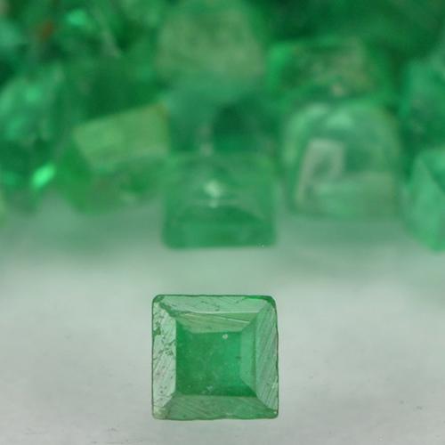 Medium Green Изумруд Камень - 0ct Квадратная форма ступенчатая огранка (ID: 500504)