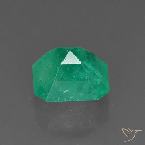 Emerald Gemstone in 9.5 x 8.2 mm Size for Sale, Emerald Stone in Forest Green Color