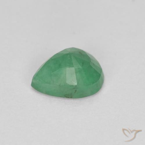 Emerald Gemstone in 5.4 x 4.1 mm Size for Sale, Emerald Stone in Medium Green Color