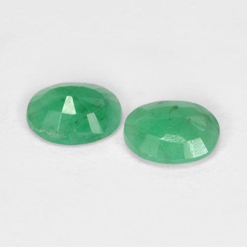 Emerald Gemstones in 5.2 x 4 mm Size for Sale, Emerald Stones in Medium Green Color