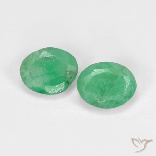 0.69 ct Oval Cut Emerald, 5.1 x 3.9 mm From Colombia, Photo A