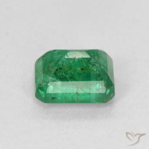 Emerald Gemstone in 6.2 x 4.7 mm Size for Sale, Emerald Stone in Cool Green Color
