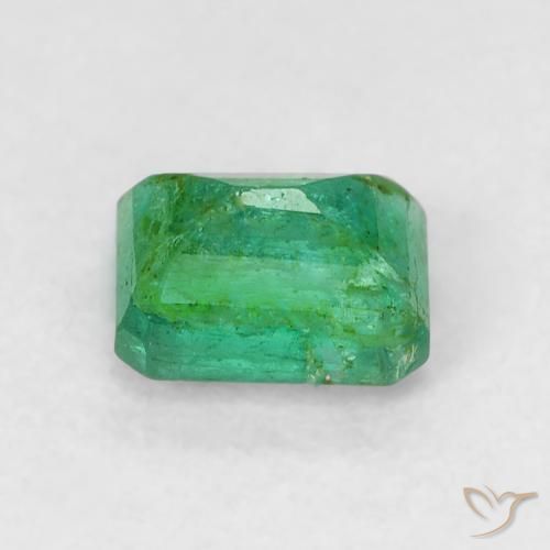 Emerald Gemstone in 5.2 x 4.1 mm Size for Sale, Emerald Stone in Shamrock Green Color