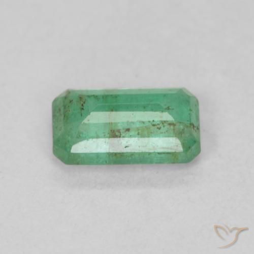 Emerald Gemstone in 6.2 x 3.7 mm Size for Sale, Emerald Stone in Medium Green Color