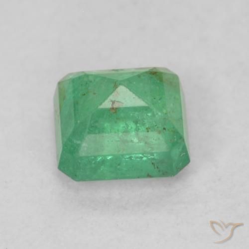 Emerald Gemstone in 4.3 x 4.2 mm Size for Sale, Emerald Stone in Shamrock Green Color