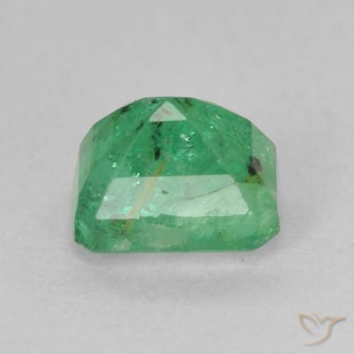 Emerald Gemstone in 6.4 x 4.7 mm Size for Sale, Emerald Stone in Bright Green Color