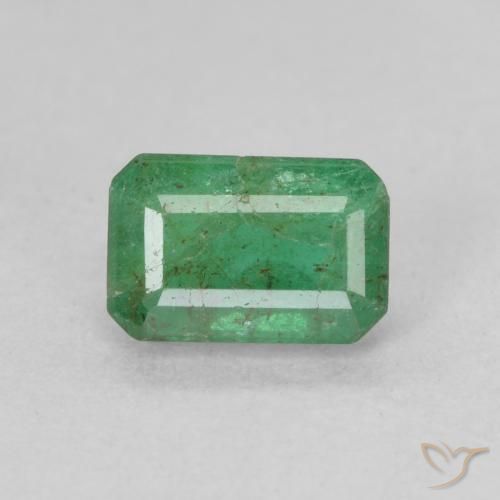0,63ct Taglio ottagonale verde Smeraldo dalla Colombia, Dimension 6,1 x 4,1mm, Natural Lubrificate Gemstone, SI-I1 Clarity, 1 piece Smeraldo in Verde medio Color, Mohs Hardness of 7,5 - 8 adatto per gioielli da indossare ogni giorno, Sblocca Chakra del Cuore, Photo A