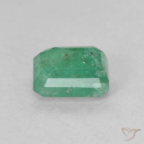 Emerald Gemstone in 5.5 x 4 mm Size for Sale, Emerald Stone in Medium light Green Color