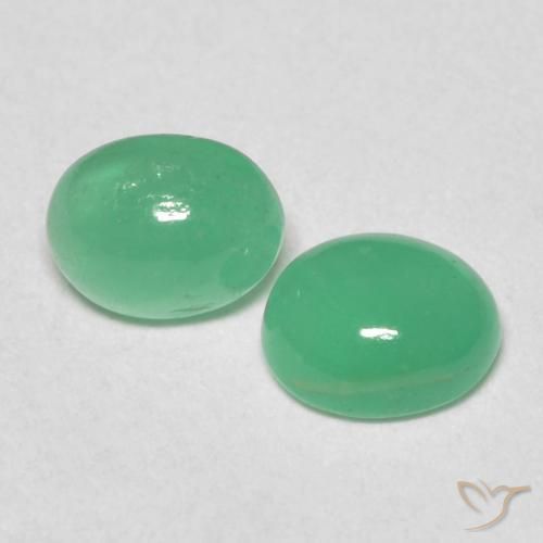 0.72 ctw Green Emerald Stones, Natural Emerald in Oval Cabochon Shape for Sale