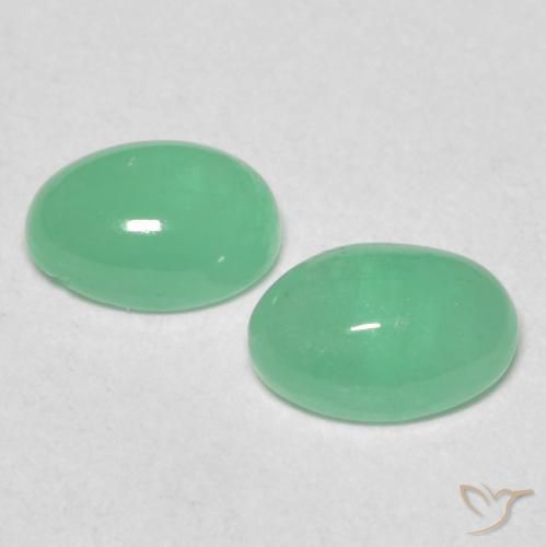 Emerald Gemstones in 5 x 4 mm (calibrated) Size for Sale, Emerald Stones in Medium Green Color