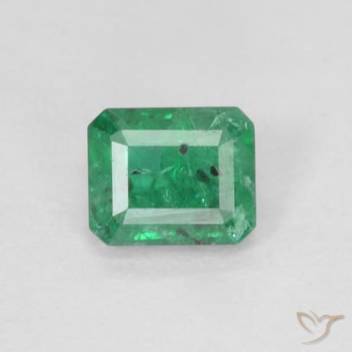 4.9 x 4mm Octagon Step Cut Green Emerald from Colombia, Weight of 0.43ct, Natural oiled Gemstone in SI Clarity, 1pc Emerald - Color: Medium Light Green, Mohs Hardness of 7.5 - 8 suitable for daily wear jewelry, Symbolizes Fertility and Re-birth, Photo A