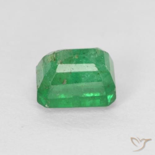 Emerald Gemstone in 5.2 x 4.2 mm Size for Sale, Emerald Stone in Medium Green Color