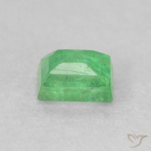 Emerald Gemstone in 3.4 x 2.9 mm Size for Sale, Emerald Stone in Light Shamrock Green Color
