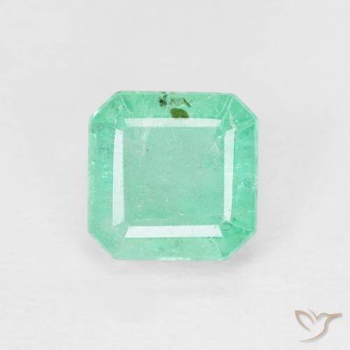 0,87ct Taglio ottagonale verde Smeraldo dalla Colombia, Dimension 5,6 x 5,6mm, Natural Lubrificate Gemstone, SI Clarity, 1 piece Smeraldo in Menta verde Color, Mohs Hardness of 7,5 - 8 adatto per gioielli da indossare ogni giorno, Pietra dello zodiaco del cancro, Photo A