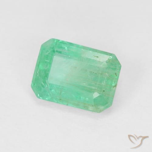 1.27 ct Green Emerald Stone, Natural Emerald in Octagon Step Cut Shape for Sale