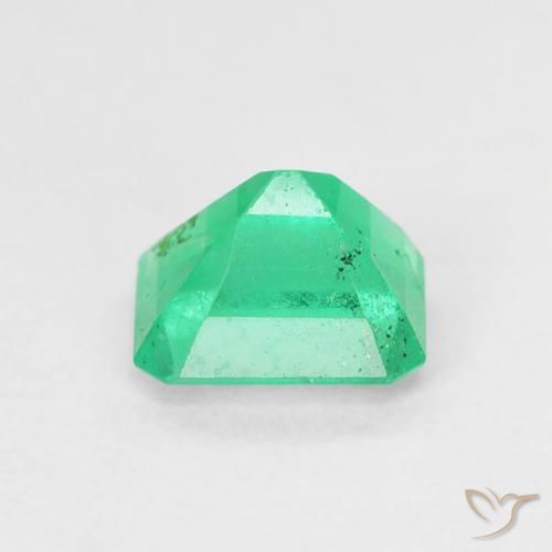 Best Emerald for a Promise Ring | AAA Color, Colombian Origin