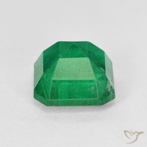 Emerald Gemstone in 7.7 x 7.6 mm Size for Sale, Emerald Stone in Light Green Color