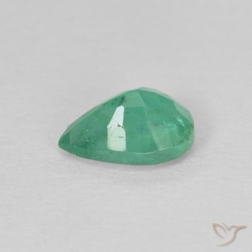 Emerald Gemstone in 6 x 4 mm (calibrated) Size for Sale, Emerald Stone in Light Green Color