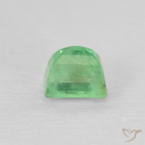 Emerald Gemstone in 3.5 x 2.5 mm Size for Sale, Emerald Stone in Medium Green Color