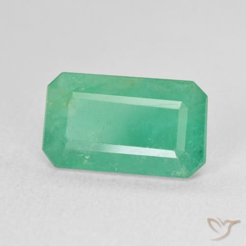 3.66 ct Green Emerald Stone, Natural Emerald in Octagon Step Cut Shape for Sale