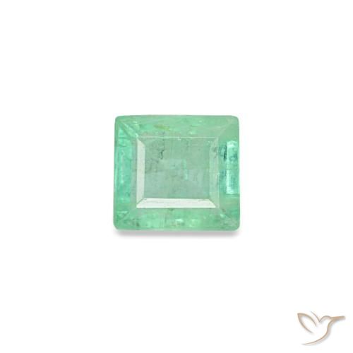 0.14 ct Green Emerald Gemstone, Emerald Gem in Baguette Facet Shape for Sale.