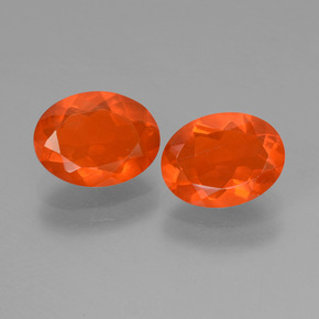 Orange moyen Opale de Feu gemme - 0.7ct Ovale facette (ID: 453969)