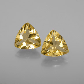 2.60 ct Yellow Golden Beryl Gemstone, Golden Beryl Gem in Trillion Facet Shape for Sale.