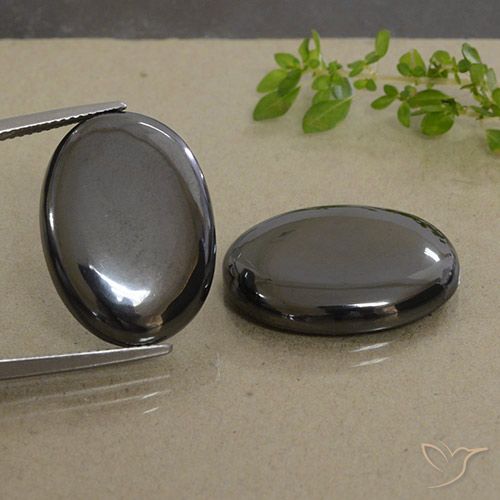 53.8 ct Oval Hematite, 22.6 x 16.9 mm From Brazil, Photo A